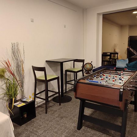 Auberge De Jeunesse Hi Nice Les Camelias Dış mekan fotoğraf
