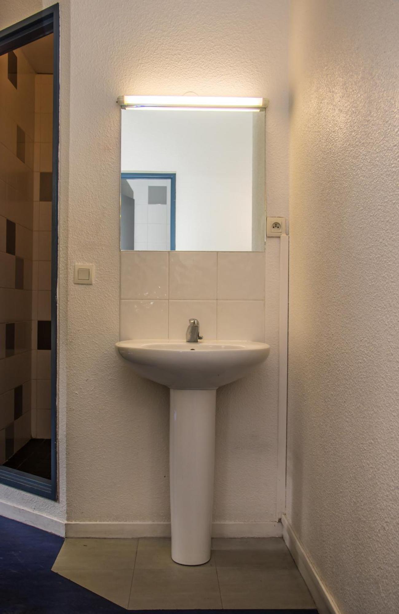 Auberge De Jeunesse Hi Nice Les Camelias Dış mekan fotoğraf